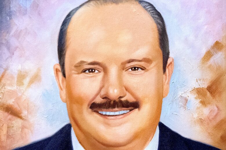 Image credit: Adapted from “César Duarte Jáquez.jpg” by Gobernadores Chihuahua, via Wikimedia Commons, https://commons.wikimedia.org/wiki/File:C%C3%A9sar_Duarte_J%C3%A1quez.jpg, licensed under Creative Commons Attribution-ShareAlike 4.0 International (CC BY-SA 4.0). Changes were made.